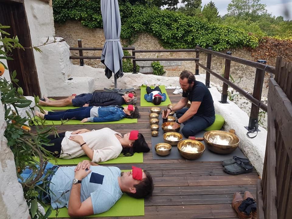 La Belmontaise Acomodação com café da manhã Beaumont-sur-Sarthe Exterior foto