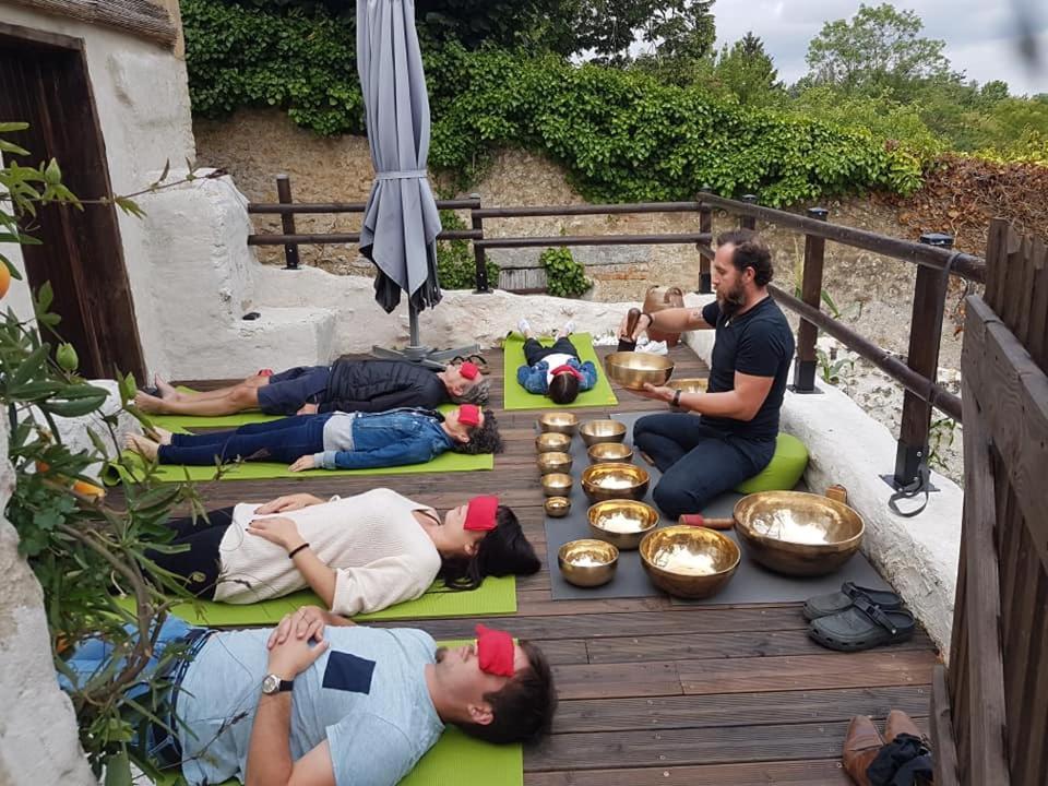 La Belmontaise Acomodação com café da manhã Beaumont-sur-Sarthe Exterior foto