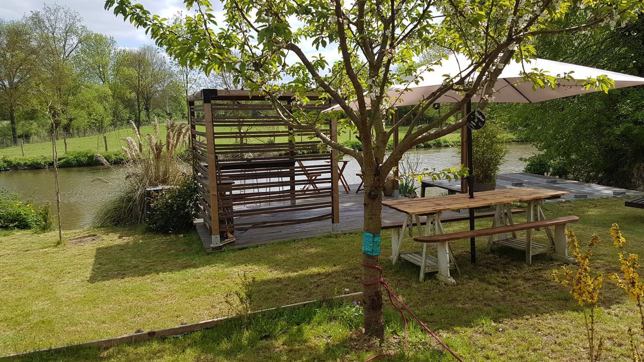 La Belmontaise Acomodação com café da manhã Beaumont-sur-Sarthe Exterior foto