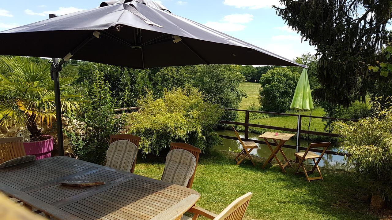 La Belmontaise Acomodação com café da manhã Beaumont-sur-Sarthe Exterior foto